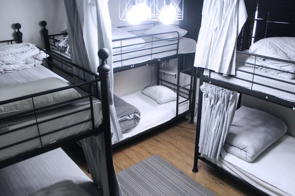 Travel Holic Guesthouse Seoul Bagian luar foto
