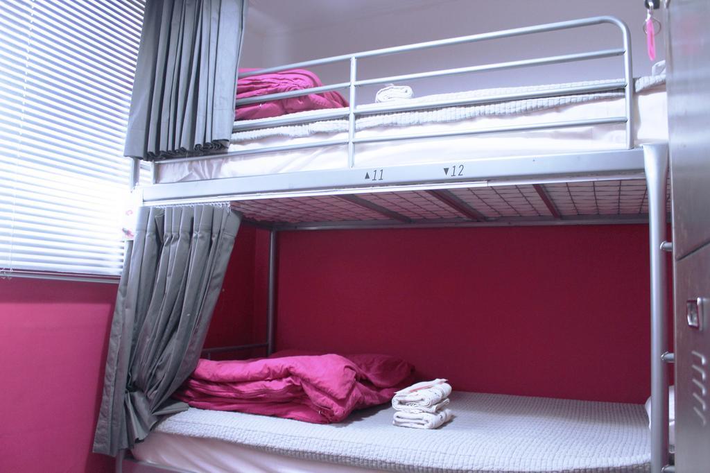 Travel Holic Guesthouse Seoul Bagian luar foto