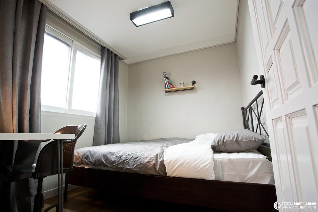 Travel Holic Guesthouse Seoul Bagian luar foto