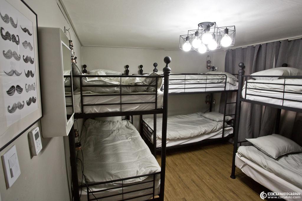 Travel Holic Guesthouse Seoul Bagian luar foto